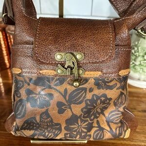 Madrid crossbody in peony print  with Vintage Clasp by urban gypsy